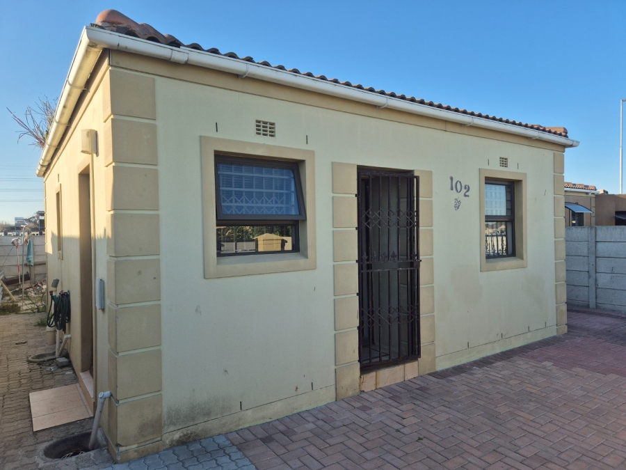 2 Bedroom Property for Sale in Montclair Western Cape